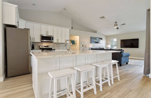 Trafalgar House | Here your Dream Vacation becomes a reality.