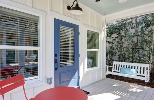 Thunderbolt Cottage | Herrin Hideout - in the heart of the Lowcountry