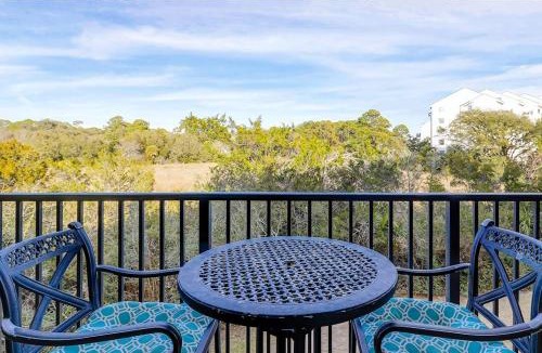 Folly Field House | HH Beach & Tennis 226C