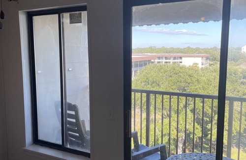 Folly Field Condo | HHI Beach & Tennis #AR416, 2BR2BA, top 4th fl, angled Oceanfront condo, 6 max.