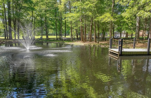 Stanfield House | Hidden Haven on 9 acre, pond, barn and more, sleeps 20
