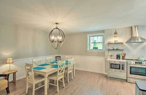West Union House | Hidden Lake Sanctuary