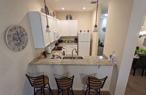 Bahama Bay Condo | Hidden Oasis 20 minutes from Disney and Universal