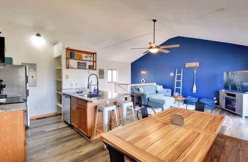 Seneca House | Hike & Fish: Lake Keowee Retreat w/Shared Dock!