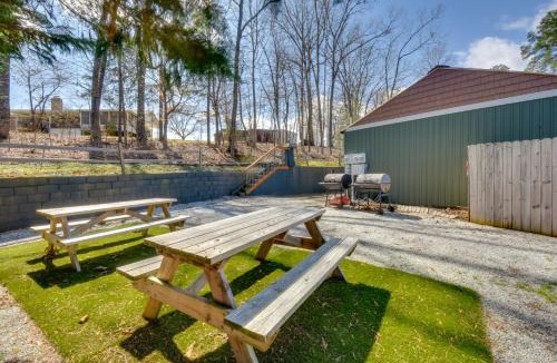 Seneca House | Hike & Fish: Lake Keowee Retreat w/Shared Dock!