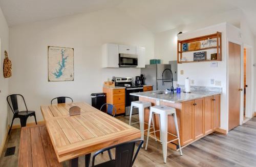 Seneca House | Hike & Fish: Lake Keowee Retreat w/Shared Dock!