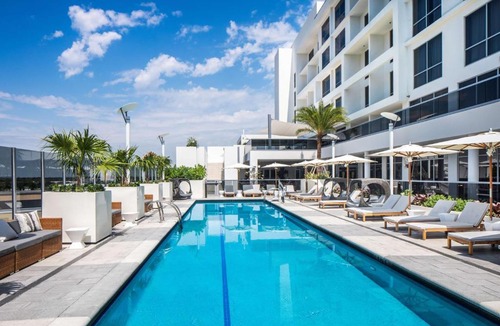 Aventura Hotel | Hilton Miami Aventura
