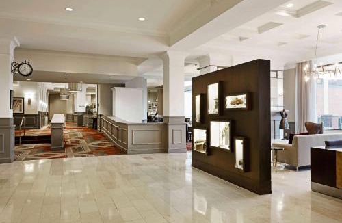 City Center Hotel | Hilton Richmond Downtown