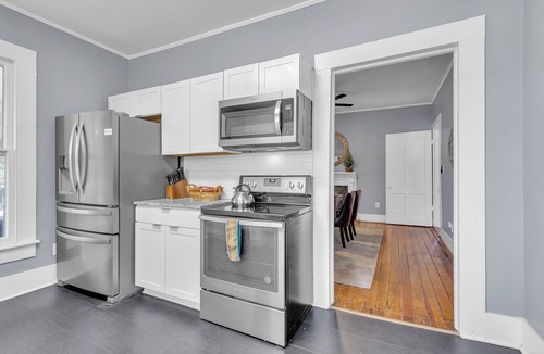 Simpsonville House | Historic 3BR with Porch & Fire Pit near Downtown