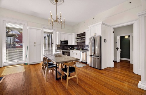 Savannah Victorian District House | Historic 5BR Retreat Overlooking Forsyth Park + Parking by Lucky Savannah
