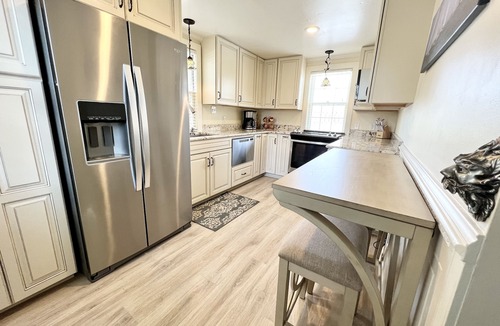 New Bern House | Historic Alston-Charlotte Cottage in Downtown New Bern!