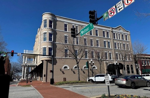 Anderson Condo | Historic Chiquola Suites - Downtown Anderson, SC
