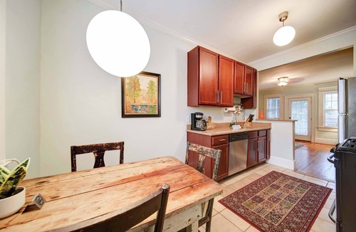 Dilworth Condo | Historic Dilworth 1BR Apartment: King Suite Near Atrium Health & Uptown
