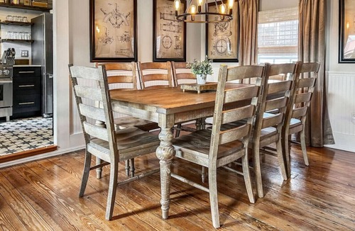 New Bern House | Historic Downtown Gem | Walk to Shops & Dining | Fire Pit + Bikes