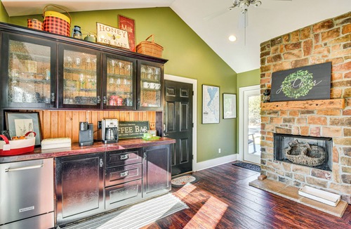 Seneca House | Historic Farmhouse w/Modern Amenities & Hot Tub
