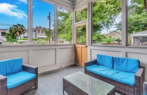 Savannah Victorian District Condo | Historic Garden Flat w/Screened Porch and Court Yard, Walk to Forsyth & Squares