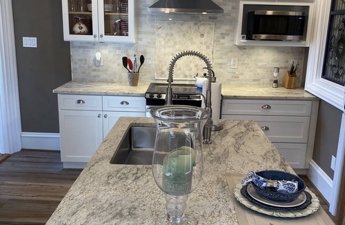 Church Hill Apartment | Historic Haven in Church Hill in The Heart of the Historic District