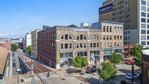 Old City Apartment | Historic Loft Sleeps 4 Near Downtown Knoxville