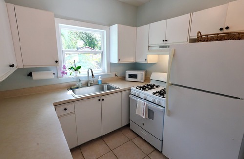 St. Petersburg House | Historic Restored St. Pete Bungalow - Charming, Quiet, and Walkable
