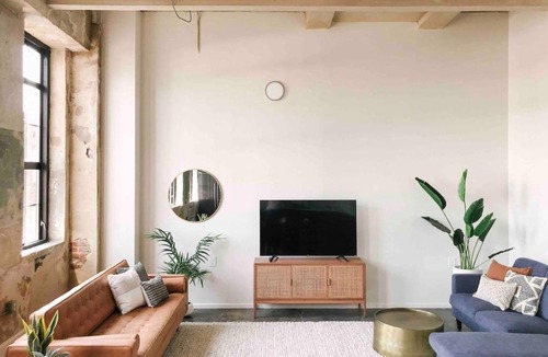 Old City Apartment | Historic Sterchi Loft on Gay St