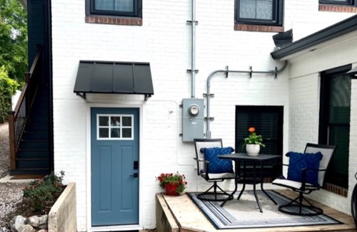 Summerville Condo | Historic Summerville Condo