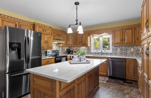 Chickamauga Lake House | Hiwassee Riverfront 6 BR/4.5 BA House