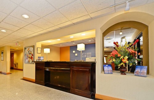 Vero Beach Hotel | Holiday Inn Express Vero Beach-West, an IHG Hotel