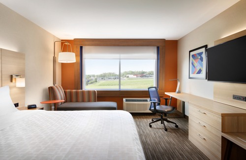 Port Wentworth Hotel | Holiday Inn Express & Suites Savannah N - Port Wentworth, an Ihg Hotel