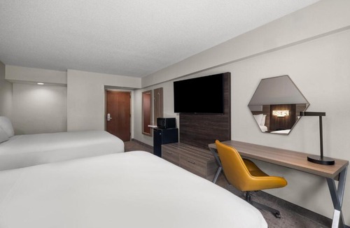 Greenville Hotel | Holiday Inn Express Greenville by IHG
