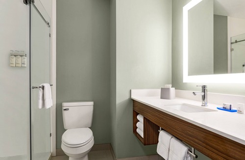 Waycross Hotel | Holiday Inn Express Hotel & Suites Waycross by IHG