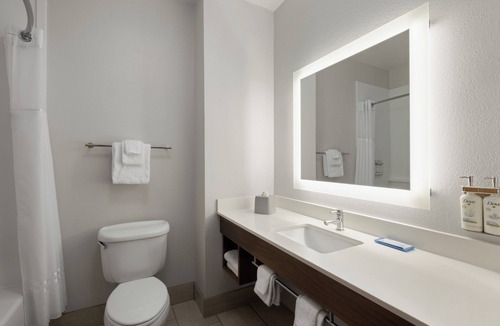 Lake Wales Hotel | Holiday Inn Express Lake Wales N-Winter Haven by IHG