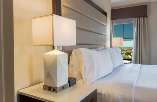 Historic District - North Hotel | Holiday Inn Express Savannah - Historic District