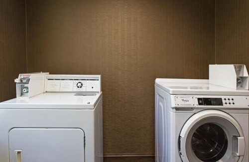 Plant City Hotel | Holiday Inn Express & Suites Plant City by IHG