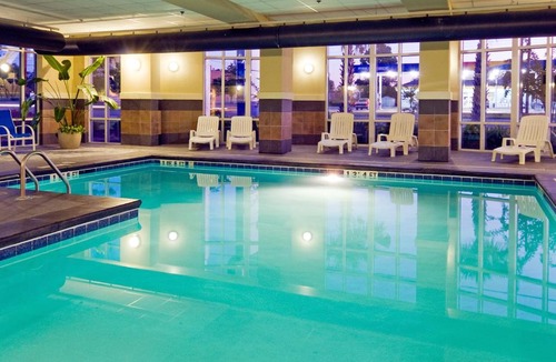 Columbia Hotel | Holiday Inn Express & Suites Columbia-Fort Jackson by IHG