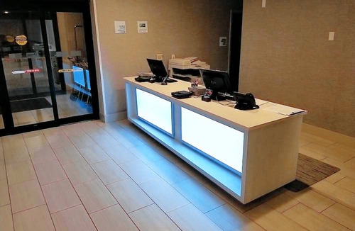 Douglas Hotel | Holiday Inn Express & Suites Douglas, an IHG Hotel