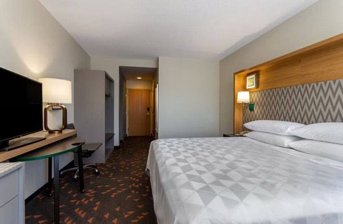 Winter Haven Hotel | Holiday Inn Winter Haven King Studio