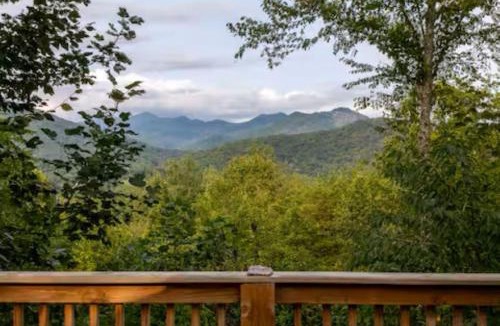 Cullowhee Other | Holly Hideaway