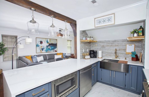 Johns Creek House | Home Away From Home! Johns Creek, 4BD, Sleeps 7, Chef's Kitchen, Office, Garage!