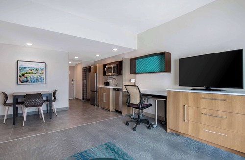 Port Wentworth Hotel | Home2 Suites by Hilton Savannah I95 North