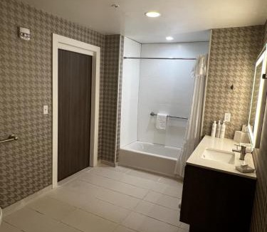 Hinesville Hotel | Home2 Suites By Hilton Hinesville