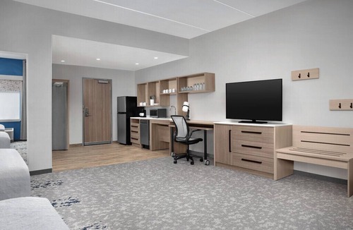 Weston Hotel | Home2 Suites By Hilton Weston Ft. Lauderdale