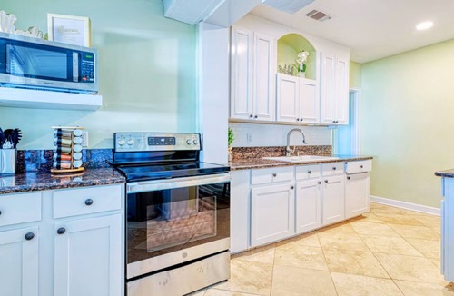 Cayce House | Homerun! quiet, near Riverwalk, USC & Ft. Jackson
