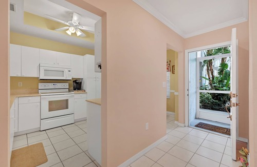 Palmer Ranch Condo | Homey Comfort Meets Championship Golf–Ground Floor Condo in Stoneybrook Sarasota