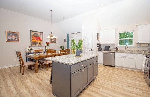 Woodruff House | Hope on the Enoree River w/Fire Pit & Chef's Kitchen