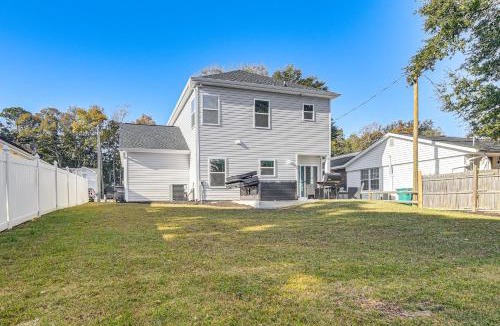 Little River House | Hot Tub + Fire Pit: Home Near Dtwn Little River!