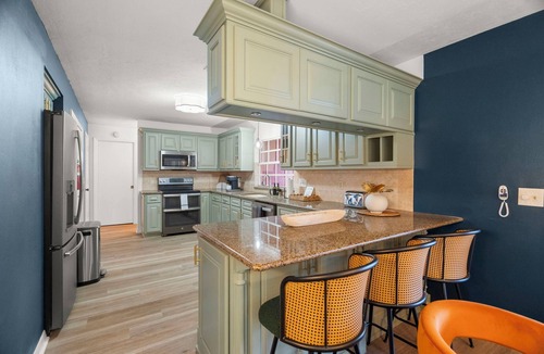 Palma Sola House | Hot Tub, Heated Pool Resort Home w/Mini Golf! Sleeps 20!