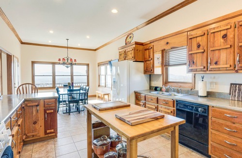 Hayesville House | Hot Tub, Mtn Views & Games! Hayesville Home