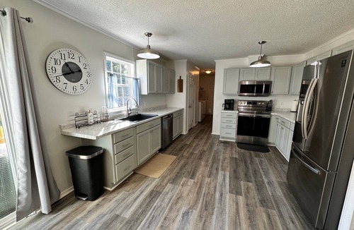Bogue House | Hot Tub, Pet Friendly, 3 miles to Emerald Isle, fully fenced yard.