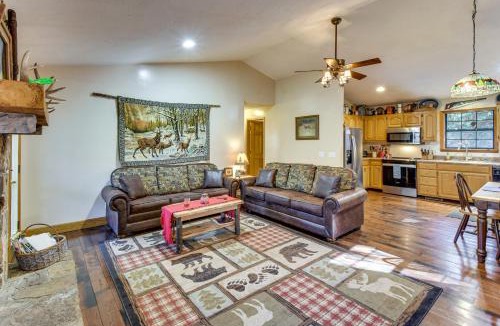 Topton House | Hot Tub & Streamside Bliss! Topton Mtn Haven