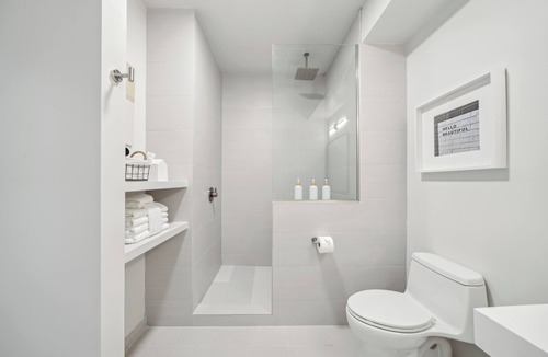 North Charleston Hotel | Hotel Circulo - Park Circle - Suite 330